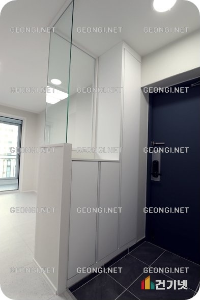 흥덕 포레나 아파트 인테리어: 현대적 감각으로 공간을 재창조하다