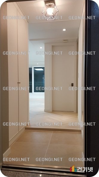 판교 푸르지오 시티 아파트 인테리어: 세련된 공간으로 변화하는 방법