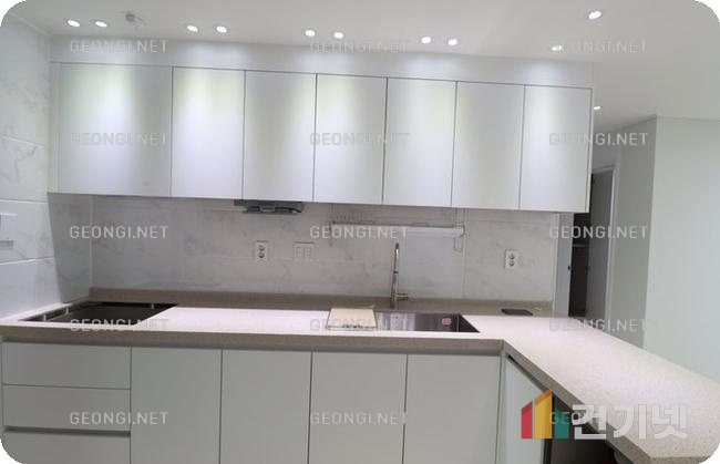 효율적인 주방 인테리어를 위한 스마트 수납 아이디어 소개