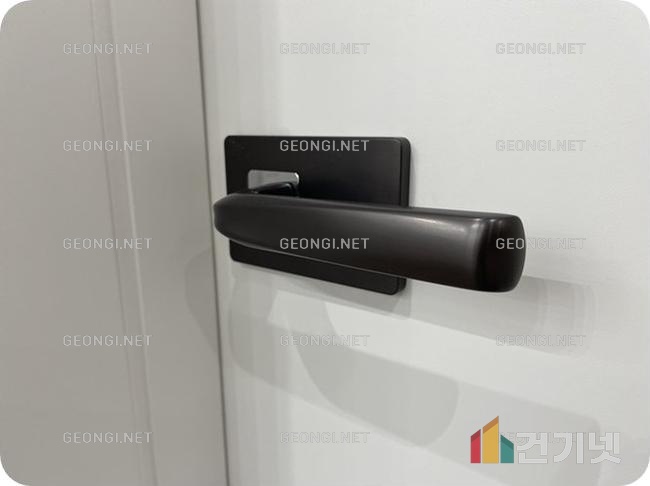 성인 방에 어울리는 모던 인테리어 스타일 완벽 가이드