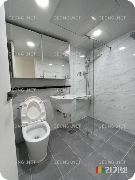 침대 위치 선정으로 방 인테리어 완성하기: 전문가 팁