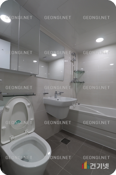 소하 화장실 리모델링, 실용적이고 세련된 공간으로 변신하기