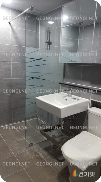 중계 화장실 인테리어: 공간 활용과 디자인의 완벽한 조화