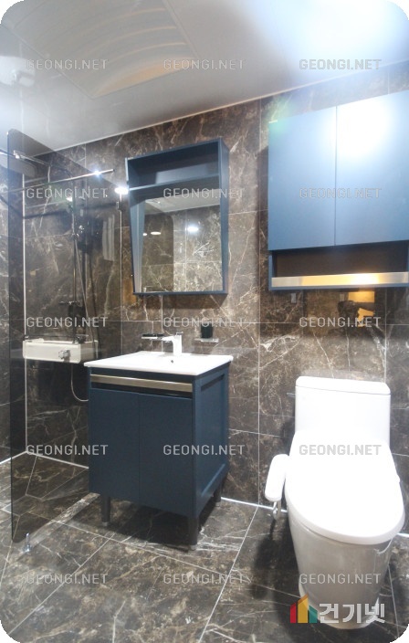 신갈 화장실 인테리어: 공간 활용과 디자인의 완벽 조화