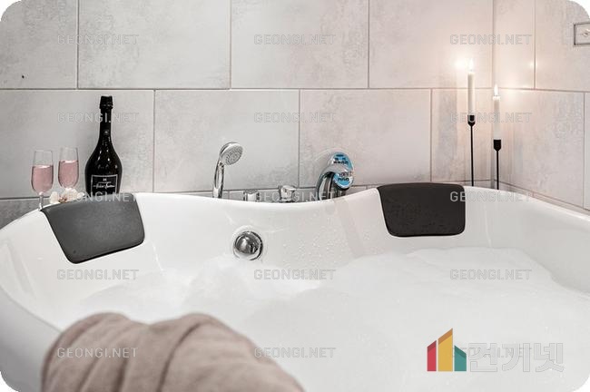 괴정 욕실 인테리어: 세련된 디자인으로 공간 활용 극대화하기