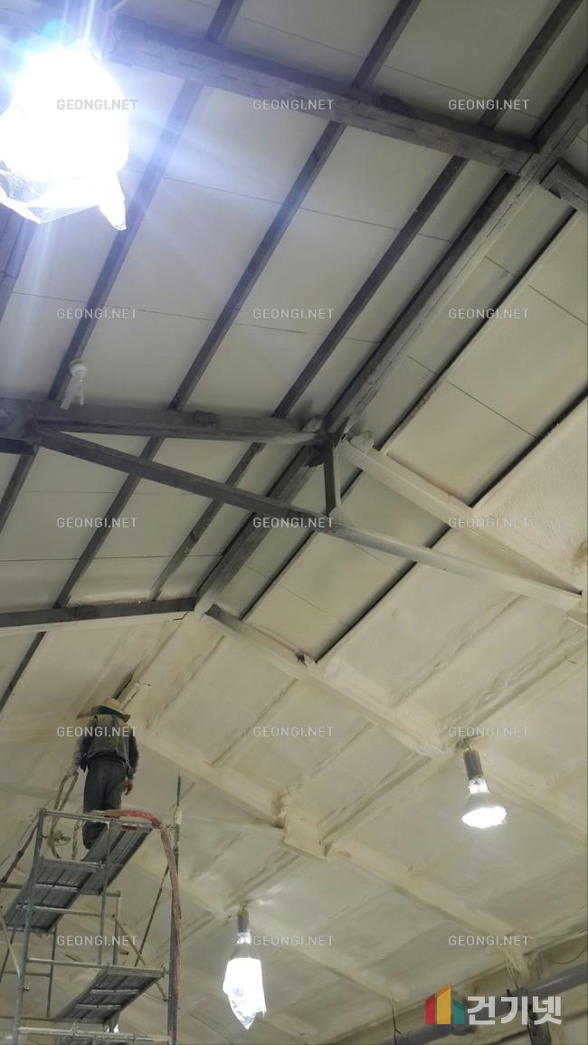 노원구 벽단열 경질우레탄폼, 결로 방지로 에너지 효율 극대화!