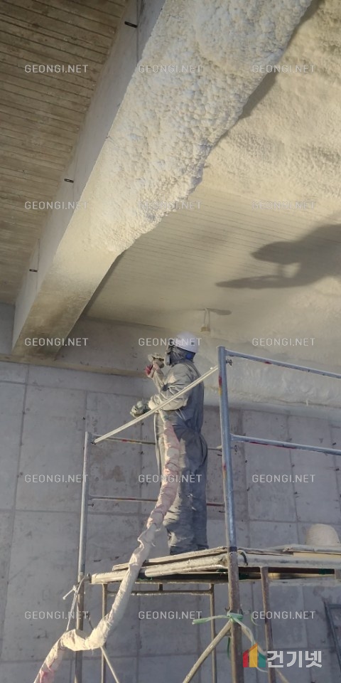 성주군 지하실 단열공사, 우레탄폼으로 결로 문제 해결하고 에너지 효율 극대화!