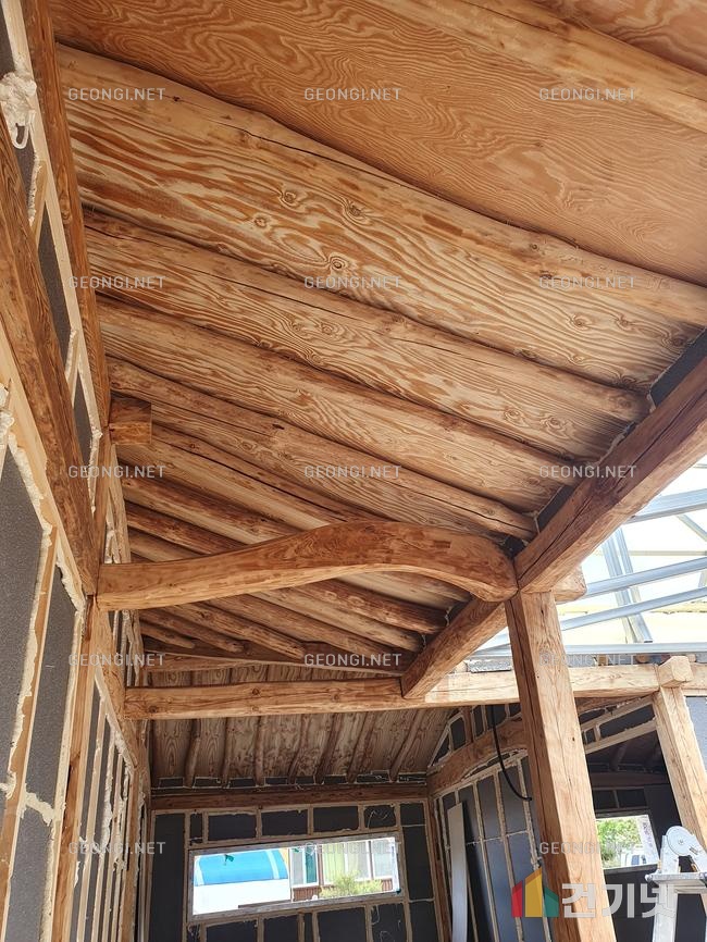 영도구 실내체육관의 결로 문제 해결, 우레탄폼 단열공사로 에너지 효율 극대화