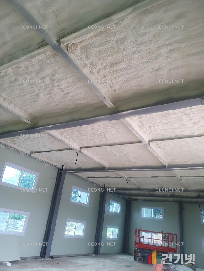 울진군축사 난연 우레탄폼 단열, 결로 방지와 에너지 효율 극대화!