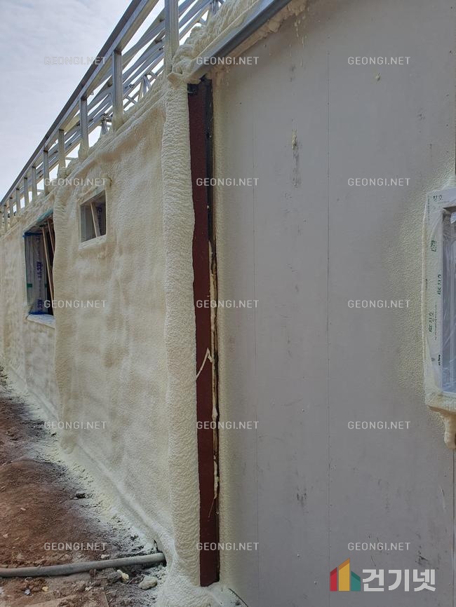 거창군도서관 우레탄폼 단열공사로 결로 방지와 에너지 효율 극대화하기