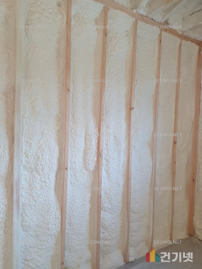 이천시 조립식 주택 우레탄폼 단열공사, 결로 방지와 에너지 효율 극대화