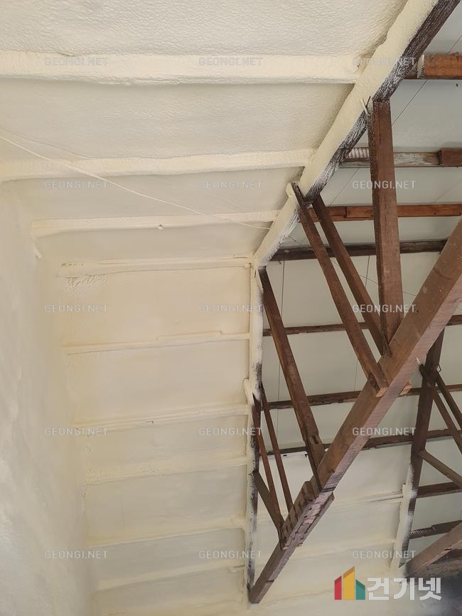 기흥구 저온 저장고의 에너지 효율 개선, 경질 우레탄폼 단열공사 전문업체