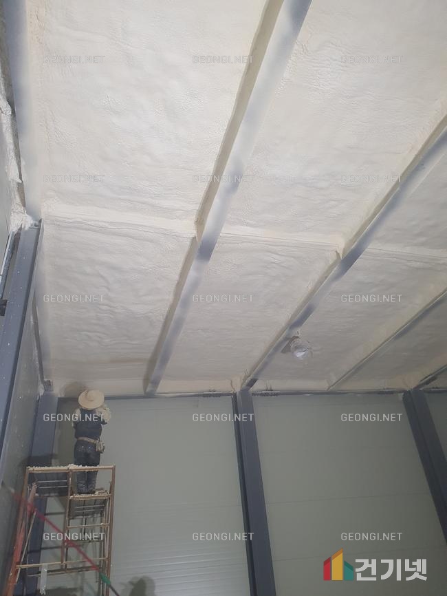 서초구 실내체육관, 수성연질폼으로 에너지효율 및 결로 문제 해결
