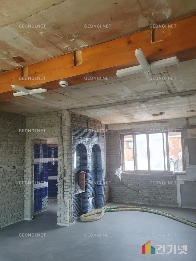 봉화군 대형마트 우레탄폼 단열공사로 결로와 에너지 효율 극대화!