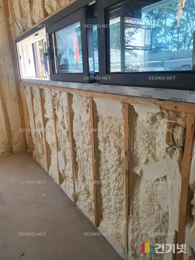 단양군 우레탄폼 단열공사, 결로 방지로 에너지 효율 극대화