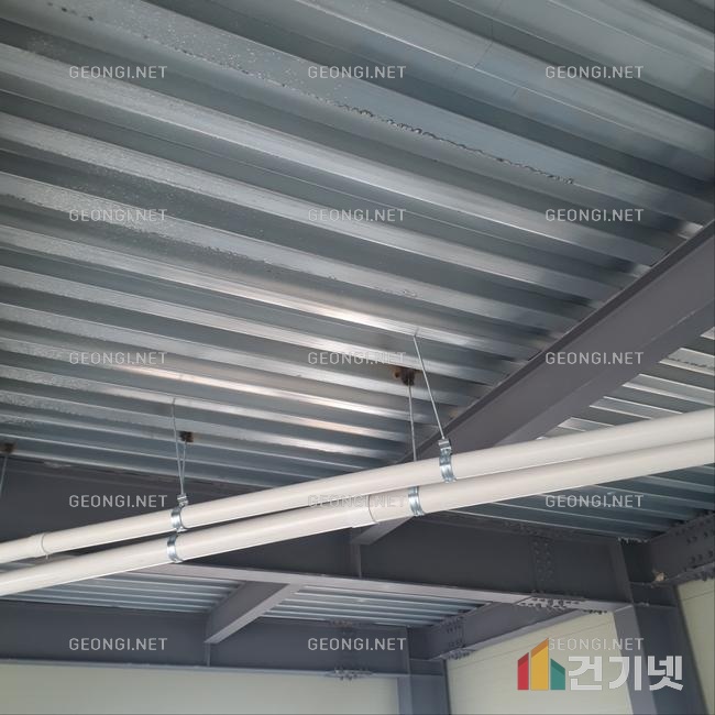 서대문구 목조주택 단열공사, 우레탄폼으로 결로와 에너지효율 문제 해결