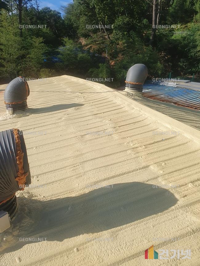 창녕군 우레탄폼 단열공사로 결로 문제 해결 및 에너지 효율 극대화