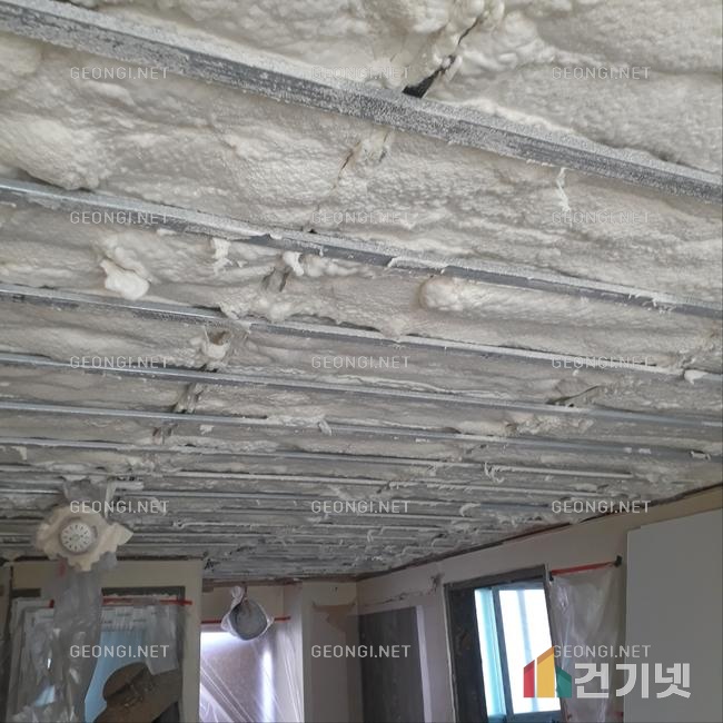 우레탄폼 단열공사로 결로 방지와 에너지 효율 극대화하기