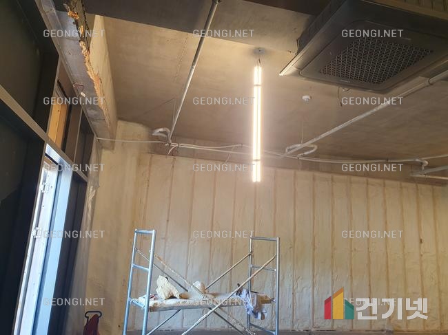 괴산군 지붕 경질 우레탄폼 단열공사로 에너지 효율 극대화하기