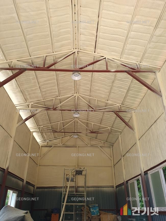 우레탄폼 단열공사로 결로 문제 해결 및 에너지 효율 극대화