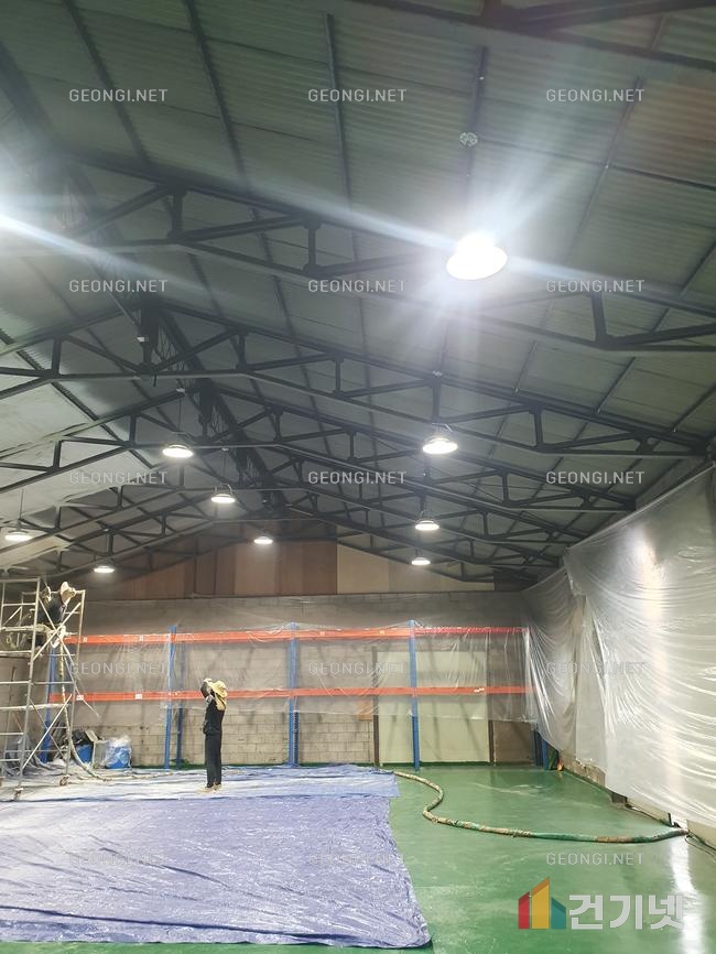 원주 펜션 단열 고민, 경질 우레탄폼 시공으로 해결하세요!