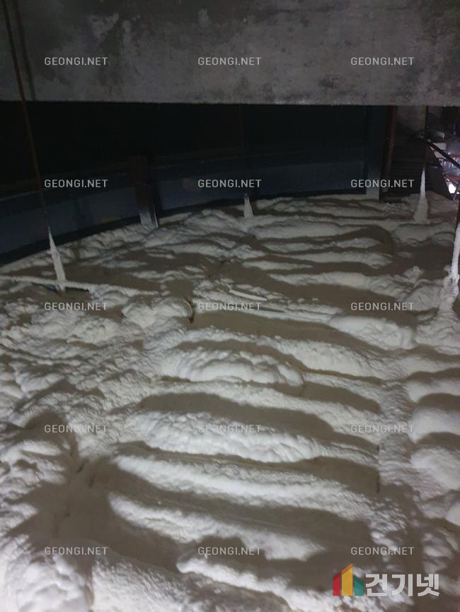 창녕군 펜션 단열공사, 우레탄폼으로 결로 문제 해결하기