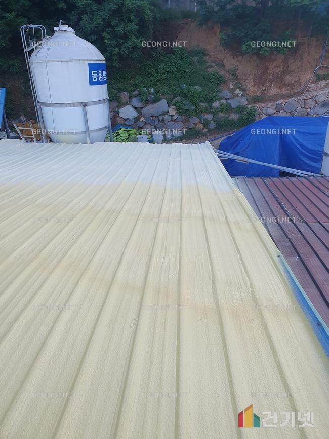 우레탄폼 단열공사로 진해구 실내체육관 결로 문제 해결하기