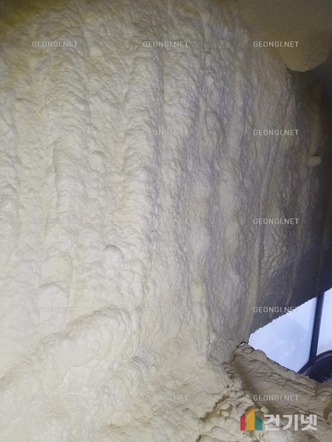 곡성군 스포츠센터 우레탄폼 단열공사 - 에너지 효율 극대화 및 결로 방지