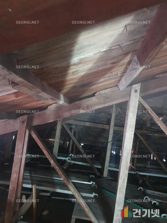 군위군 옥상 단열, 우레탄폼으로 결로 문제 해결 및 에너지 효율 극대화