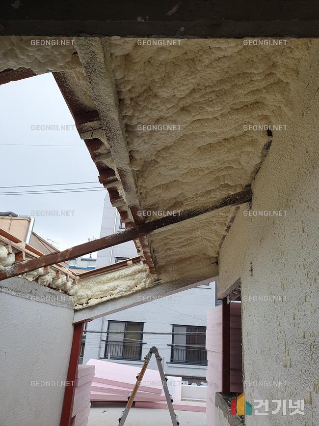 장수군 노후주택 우레탄폼 단열공사로 결로 문제 해결과 에너지효율 극대화