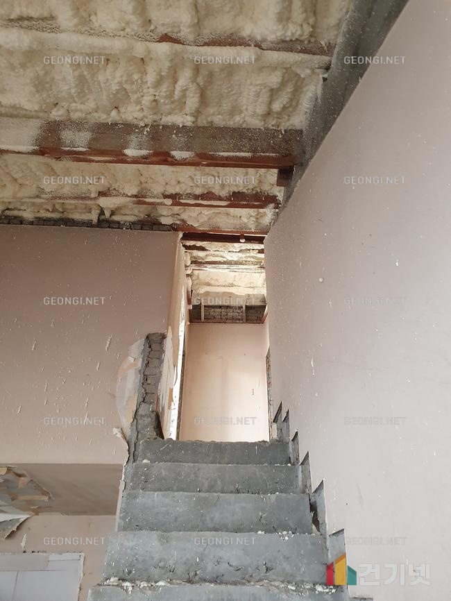 통영시 우레탄폼 단열공사, 결로 방지와 에너지 효율 극대화!