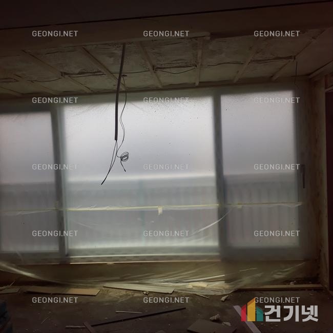 괴산군 대형마트 우레탄폼 단열공사, 결로 방지와 에너지 효율 극대화