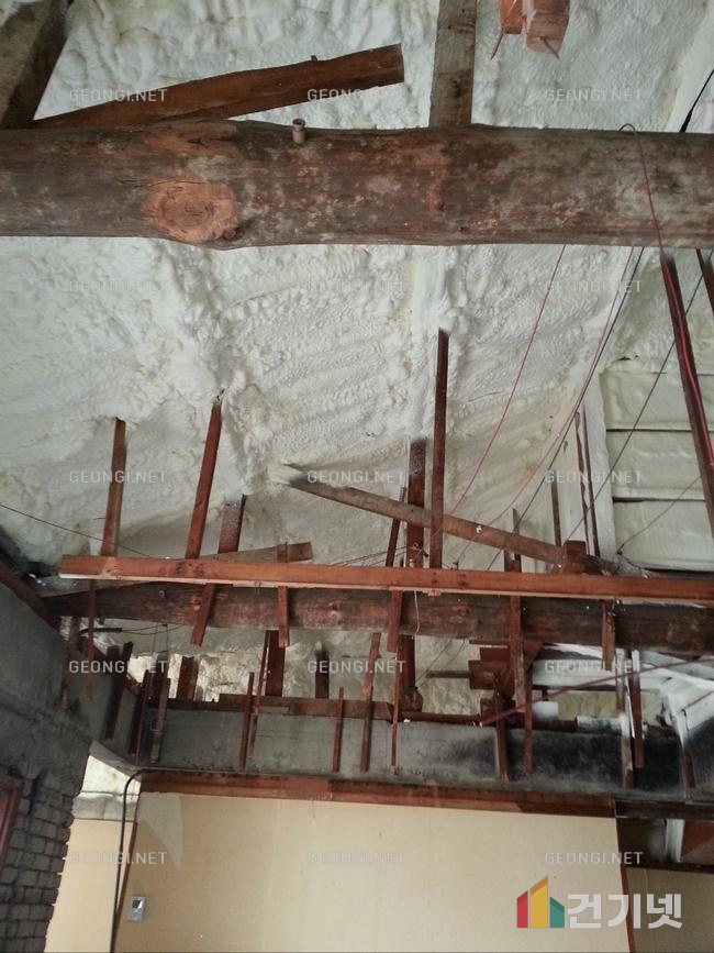 정읍시 우레탄폼 단열공사로 결로 문제 해결 및 에너지 효율 극대화