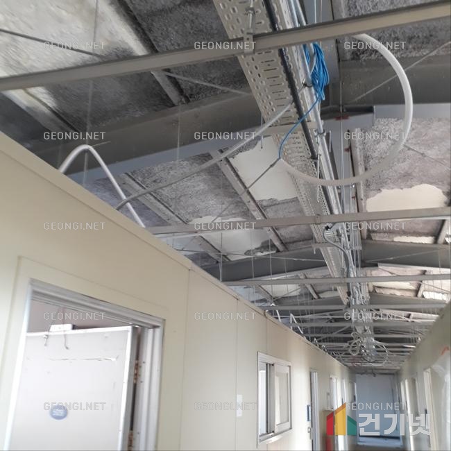 상주시 실내체육관 에너지 효율 극대화: 우레탄폼 단열공사로 결로 문제 해결