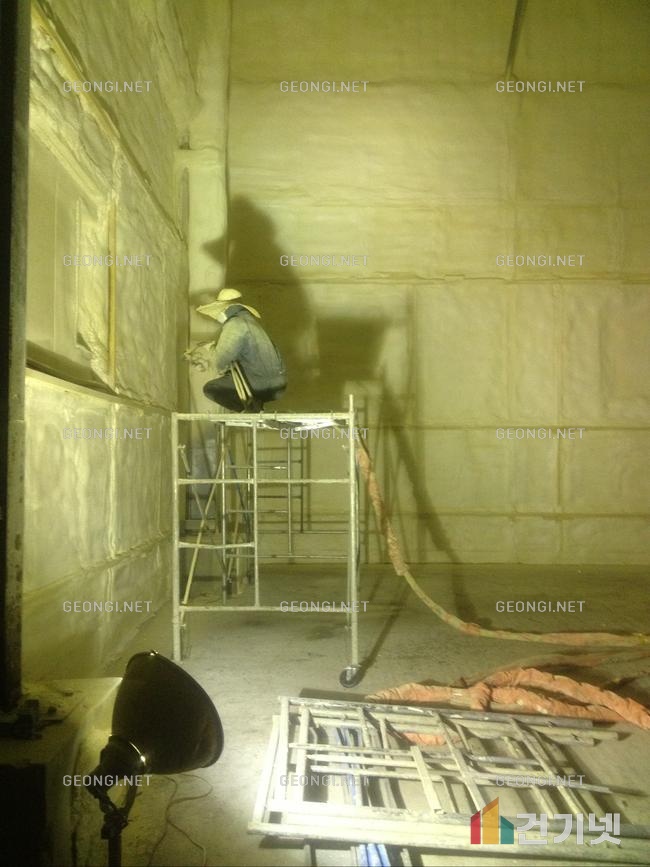 종로구 외벽단열, 난연우레탄폼으로 에너지 효율 극대화하세요!