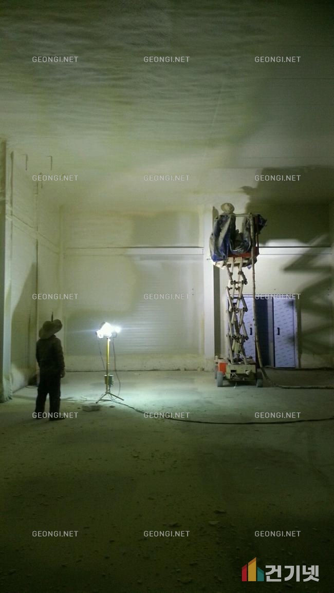 진해구 양돈장, 수성연질폼으로 결로 문제 해결과 에너지 효율 극대화!