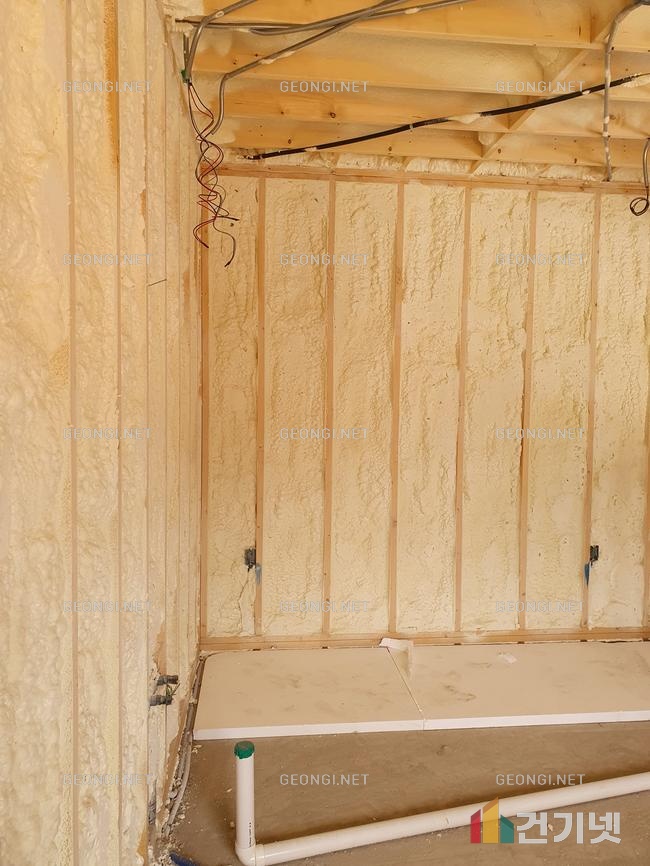 우레탄폼 단열공사로 결로 문제 해결 및 에너지 효율 극대화