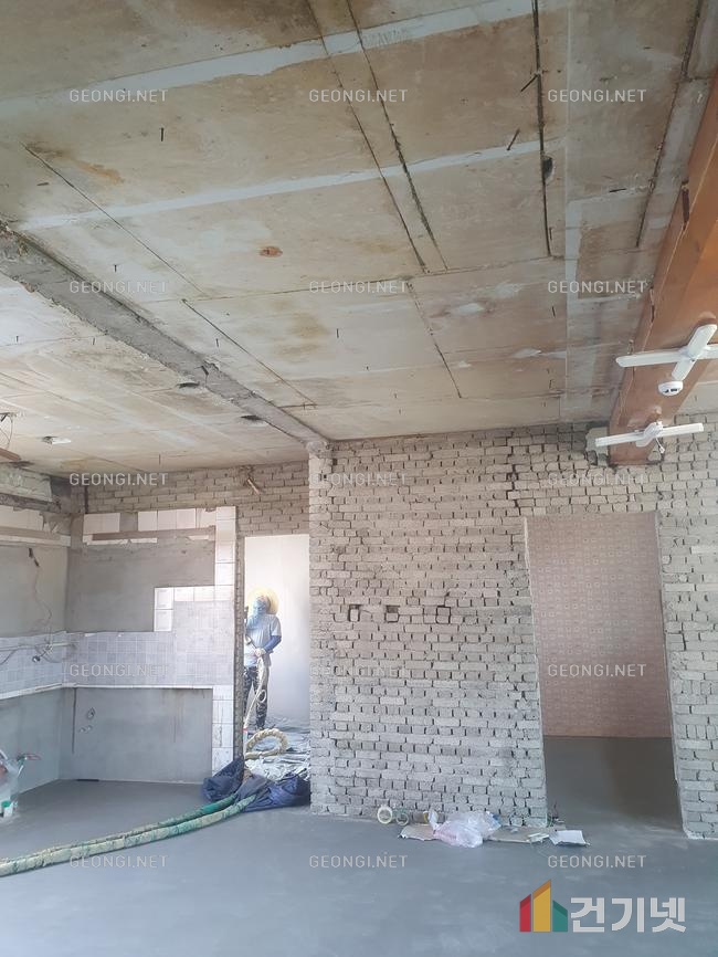 광주 옥상 단열 공사, 우레탄폼으로 에너지 효율 UP! 결로 방지 비법