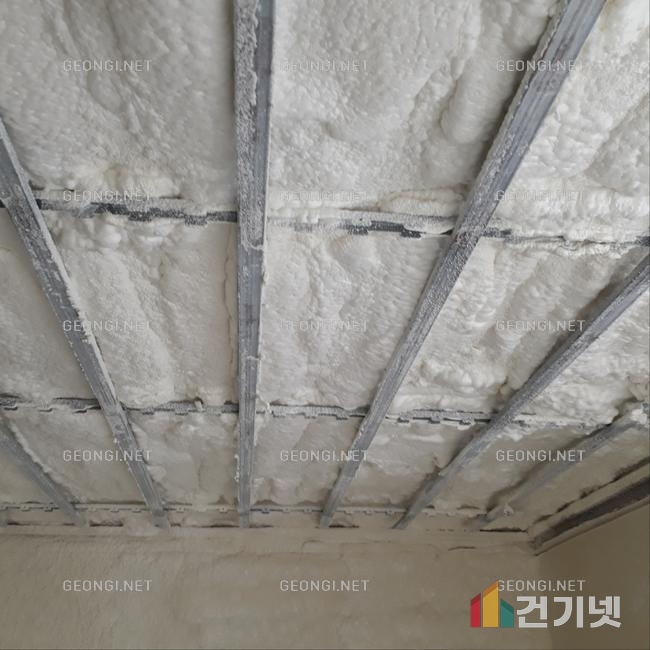 광명시 컨테이너하우스 단열공사, 우레탄폼으로 결로 문제 해결