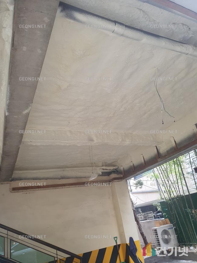 중랑구 보온창고 우레탄폼 단열공사로 결로 해결하고 에너지효율 극대화