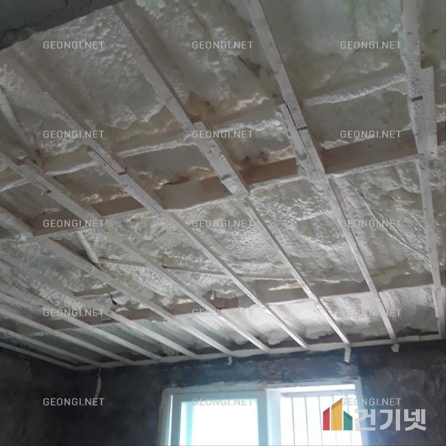 강릉시 조립식 주택 단열공사, 우레탄폼으로 에너지 효율 극대화!