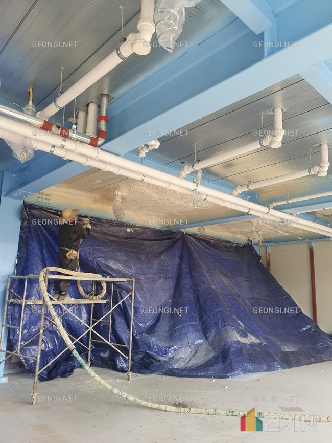 우레탄폼 단열공사로 결로 문제 해결 및 에너지 효율 극대화