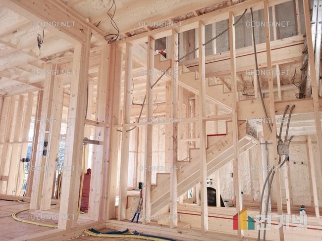 종로구 옥상 단열, 수성 연질폼으로 결로 방지 및 에너지 효율 극대화