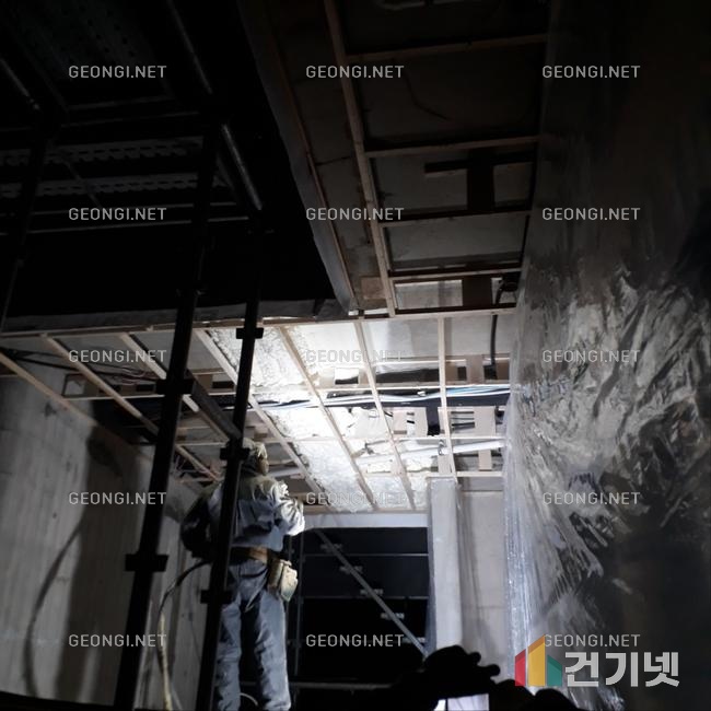 신안군 목조주택의 결로 방지와 에너지 효율을 위한 우레탄폼 단열공사
