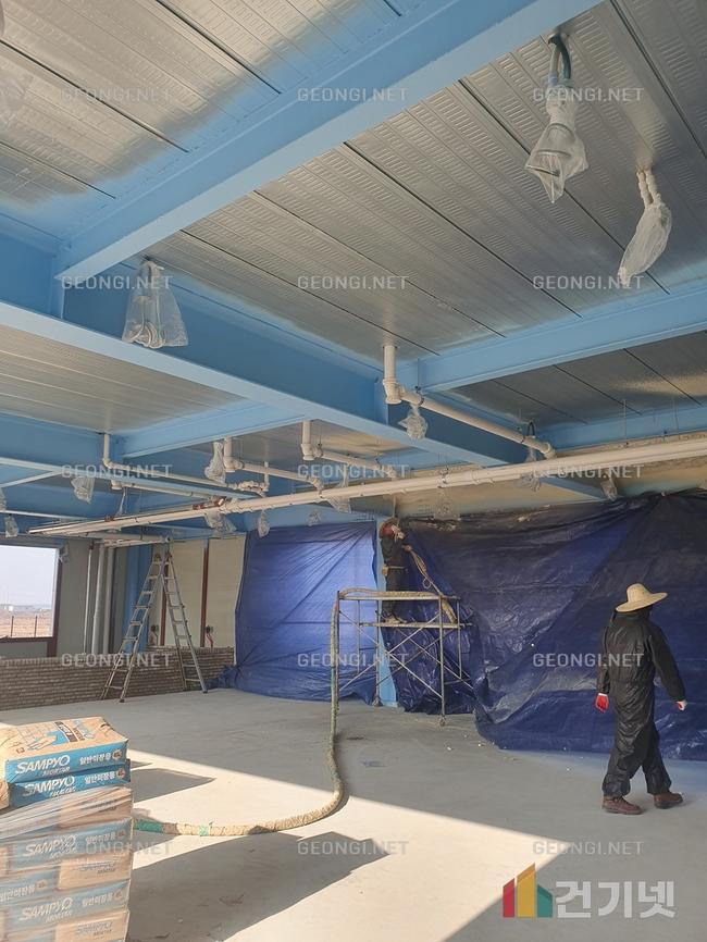 청송군 우레탄폼 단열공사로 냉난방비 절감과 결로방지 실현!