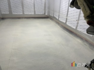 마포구 옥상 방수 난연 우레탄폼 단열공사, 건기넷의 전문 시공으로 에너지 절약!