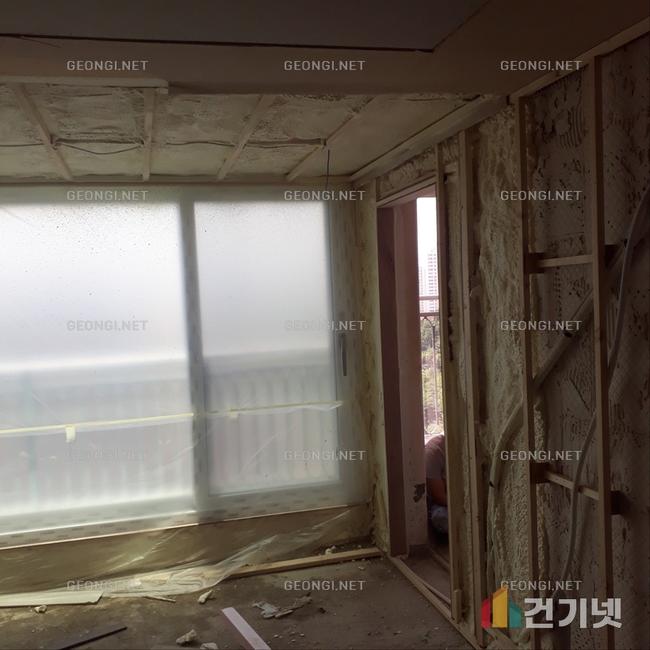 예천군 카페 우레탄폼 단열공사, 에너지 효율 극대화로 냉난방비 절감!