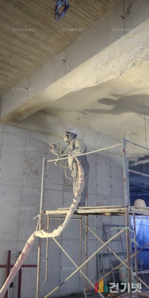 정읍시 우레탄폼 단열공사, 에너지 효율 극대화로 냉난방비 절감!