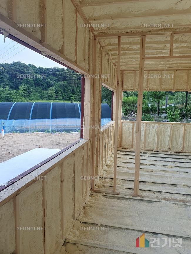 금정구 전원주택 우레탄폼 단열공사, 에너지 효율 높이기