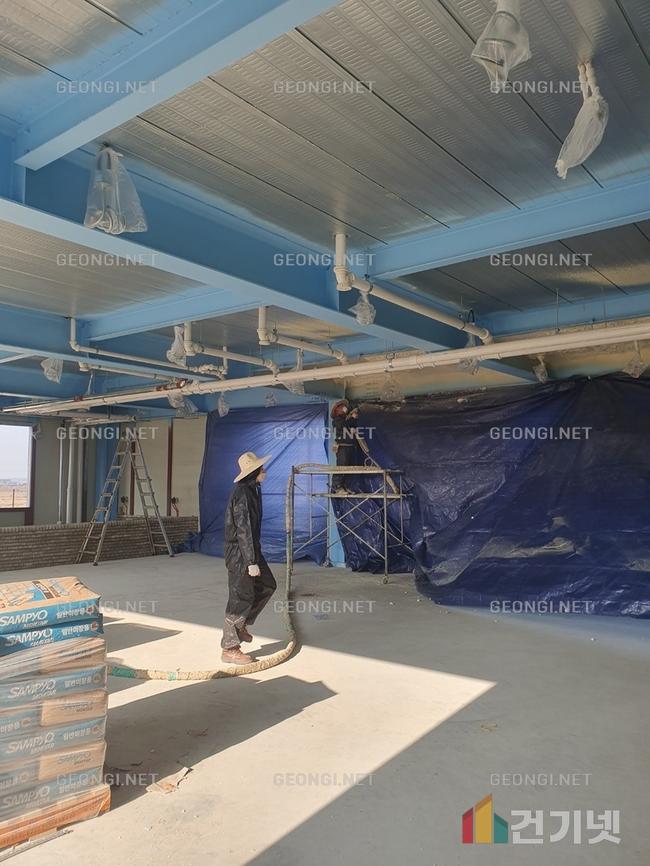 철원군 대형마트 단열공사, 우레탄폼으로 에너지 절감과 결로 문제 해결